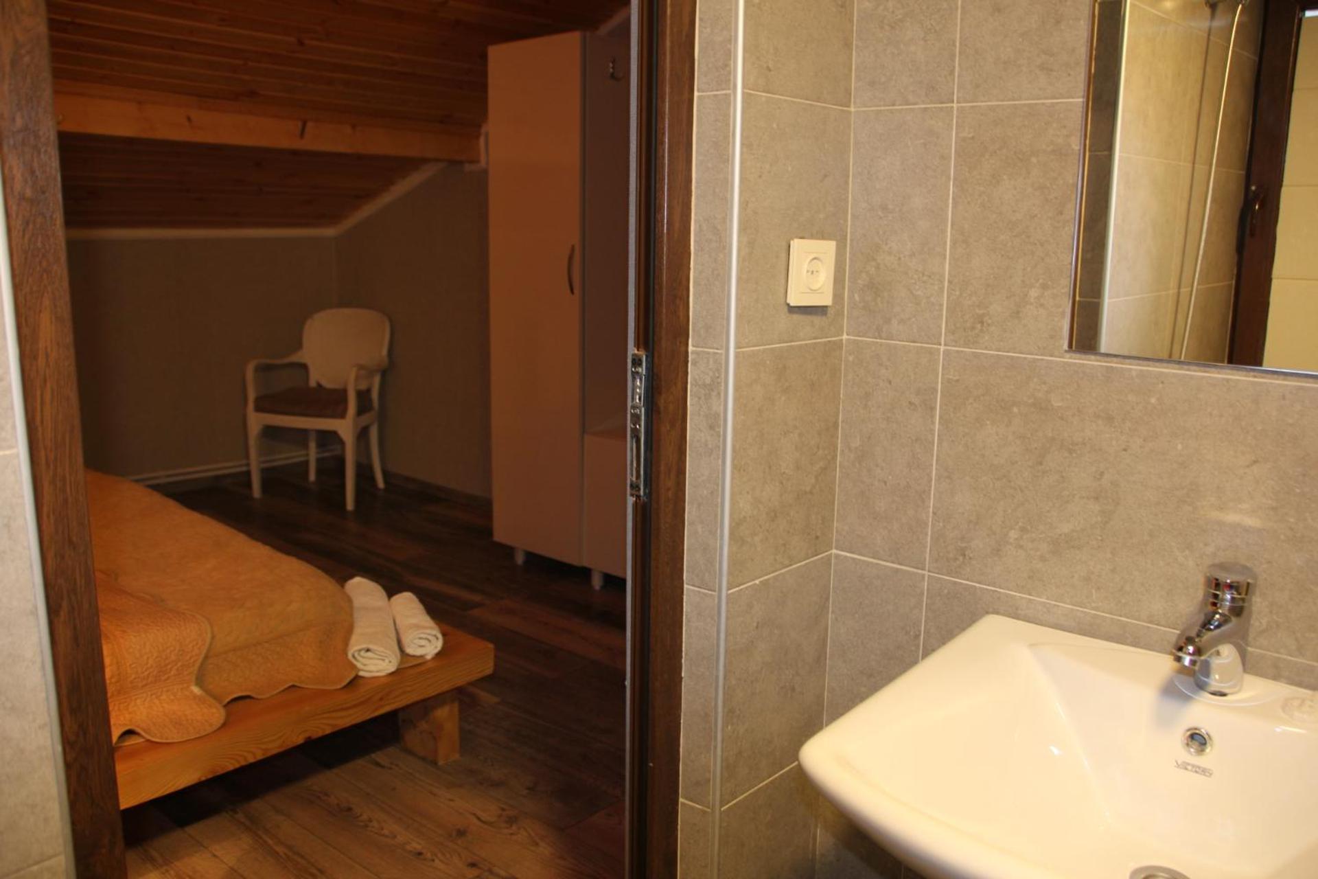 Sakhli Laghamshi Hotel Mestia Ngoại thất bức ảnh
